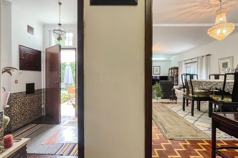Villa i Oeiras, Lisbon, Oeiras - € 1.100.000 | Ref: C0483-01421 - foto 2