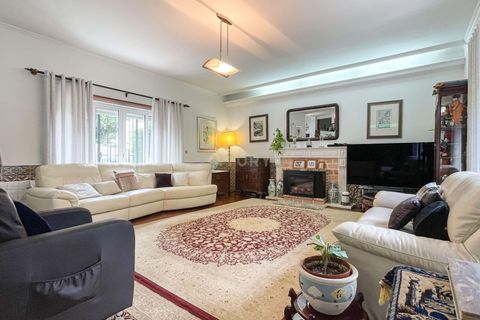 Villa i Oeiras, Lisbon, Oeiras - € 1.100.000 | Ref: C0483-01421 - foto 3