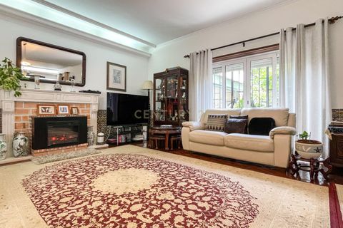 Villa i Oeiras, Lisbon, Oeiras - € 1.100.000 | Ref: C0483-01421 - foto 8