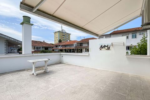 Villa i Oeiras, Lisbon, Oeiras - € 1.100.000 | Ref: C0483-01421 - foto 26