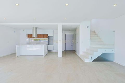 Villa i Almada, Setubal, Almada - € 720.000 | Ref: C0483-01519 - foto 15