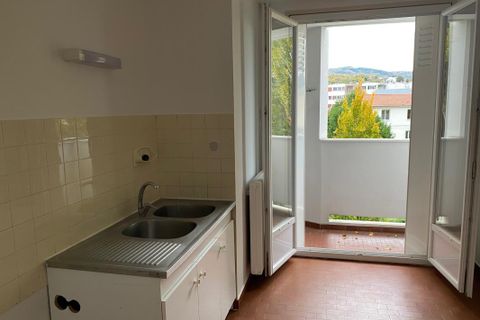 Apartament a Clermont-Ferrand, Puy-de-Dome, Clermont-Ferrand - € 1.220/mes | Ref: 1244 - foto 2