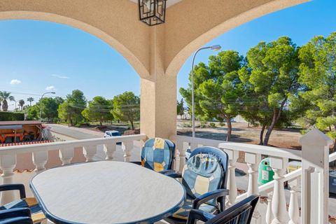 Villa a Ciudad Quesada, Alicante, Ciudad Quesada - € 599.950 | Ref: QMS-14594 - foto 6