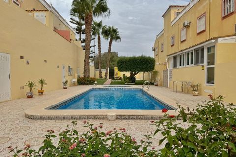 Bungalou a Orihuela Costa, Alicante, Orihuela Costa - € 189.000 | Ref: A10861/6084 - foto 20