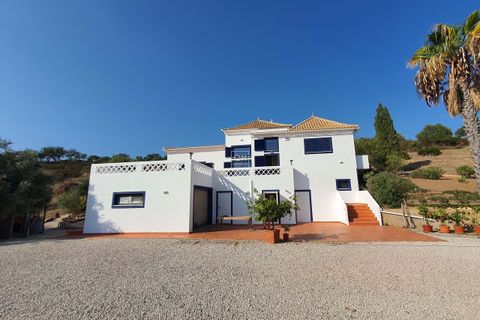 Villa i Loule, Faro, Loule - € 3 200/måned | Ref: C197 - foto 2