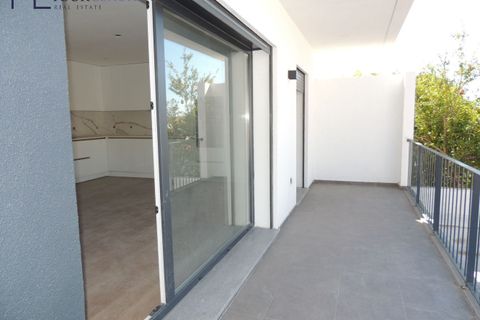 Villa i Odivelas, Lisbon, Odivelas - € 625.000 | Ref: YL1017 - foto 4