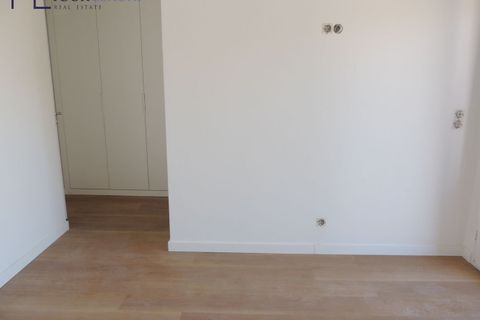 Villa i Odivelas, Lisbon, Odivelas - € 625.000 | Ref: YL1017 - foto 16