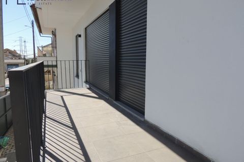 Villa i Odivelas, Lisbon, Odivelas - € 625.000 | Ref: YL1017 - foto 24
