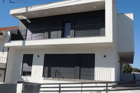 Villa i Odivelas, Lisbon, Odivelas - € 625.000 | Ref: YL1017 - foto 28