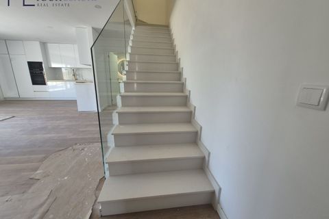 Villa i Odivelas, Lisbon, Odivelas - € 625 000 | Ref: YL1017 - foto 11