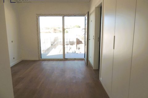 Villa i Odivelas, Lisbon, Odivelas - € 625 000 | Ref: YL1017 - foto 14