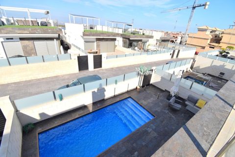 Rækkehus i Orihuela Costa, Alicante, Orihuela Costa - € 369.950 | Ref: AM-02093/8919 - foto 3