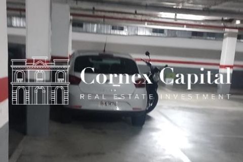 Garage i Barcelona, Barcelona, Barcelona - € 23.000 | Ref: V-POBLENOU-PK05 - foto 2
