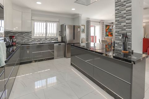 Villa a La Marina, Alicante, La Marina - € 790.000 | Ref: NS1712 - foto 2