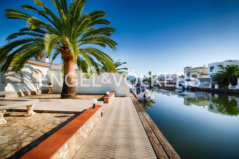 Villa i Empuriabrava, Gerona, Empuriabrava - € 1.050.000 | Ref: W-046S45 - foto 8