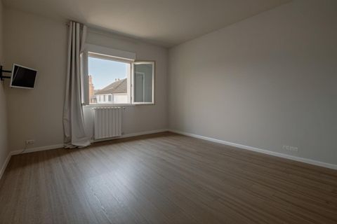 Villa i Chelles, Seine-et-Marne, Chelles - € 399.000 | Ref: 400074HSCFVIVHSCFVIV - foto 9