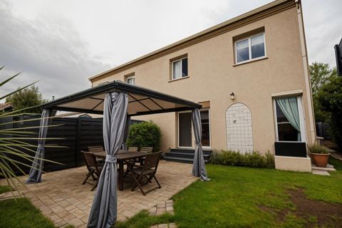 Villa i Chelles, Seine-et-Marne, Chelles - € 399.000 | Ref: 400074HSCFVIVHSCFVIV - foto 12