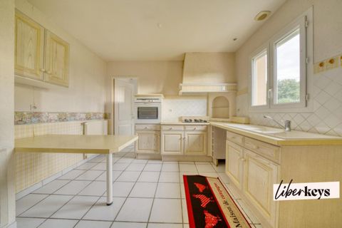 Villa i Saintes, Charente-Maritime, Saintes - € 199.000 | Ref: DOM24467 - foto 9