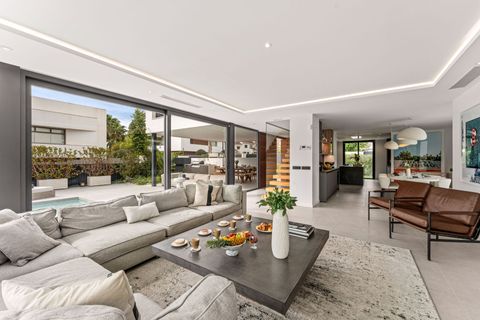 Villa a Marbella, Malaga, Marbella - € 1.790.000 | Ref: MBC0009 - foto 8