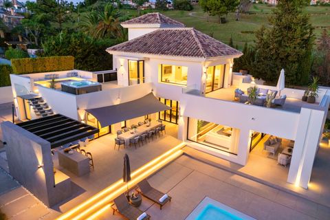 Villa a Marbella, Malaga, Marbella - € 5.850.000 | Ref: MBC0022 - foto 2