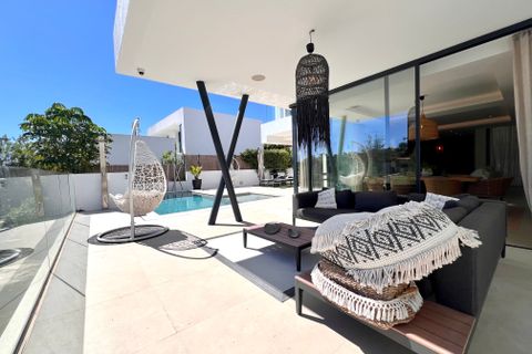 Villa a Estepona, Malaga, Estepona - € 1.775.000 | Ref: SPCRM3887 - foto 4