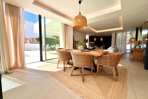 Villa a Estepona, Malaga, Estepona - € 1.775.000 | Ref: SPCRM3887 - foto 5