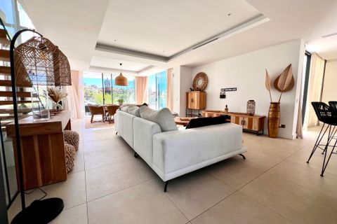 Villa a Estepona, Malaga, Estepona - € 1.775.000 | Ref: SPCRM3887 - foto 8