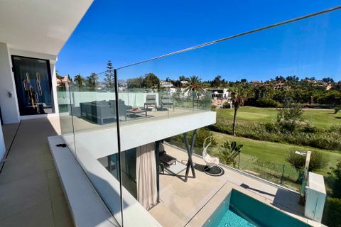 Villa a Estepona, Malaga, Estepona - € 1.775.000 | Ref: SPCRM3887 - foto 33