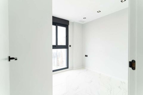 Villa i Punta Prima, Alicante, Punta Prima - € 699.900 | Ref: 493-115-10-115 - foto 32