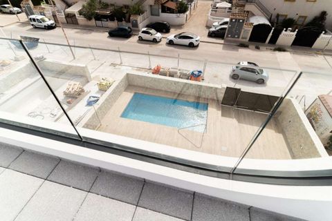 Villa i Punta Prima, Alicante, Punta Prima - € 699.900 | Ref: 493-115-10-115 - foto 37