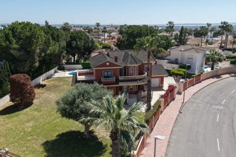 Villa i Ciudad Quesada, Alicante, Ciudad Quesada - € 999.000 | Ref: 745394 - foto 32