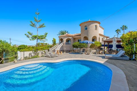 Villa i Almoradi, Alicante, Almoradi - € 699.990 | Ref: AG19MLSC6108106 - foto 1