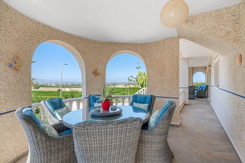 Villa i Almoradi, Alicante, Almoradi - € 699.990 | Ref: AG19MLSC6108106 - foto 9