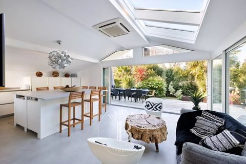 Villa a Biarritz, Pyrenees-Atlantiques, Biarritz - € 1.850.000 | Ref: M1369 - foto 2
