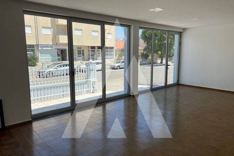 Villa i Aveiro, Aveiro, Aveiro - € 460.000 | Ref: 1030500/21BL - foto 2