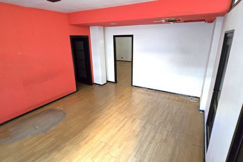 Erhvervsejendom i Bari, Bari, Bari - € 95.000 | Ref: LOCPALMIERI - foto 4
