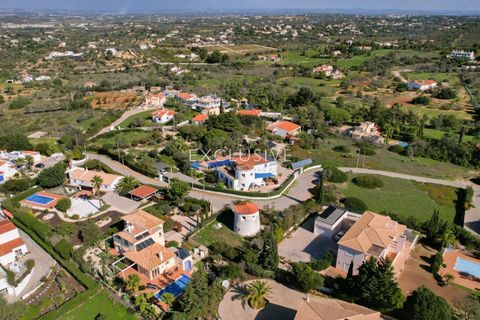 Helårsgrund i Lagoa, Faro, Lagoa - € 375.000 | Ref: EAV-3720 - foto 3