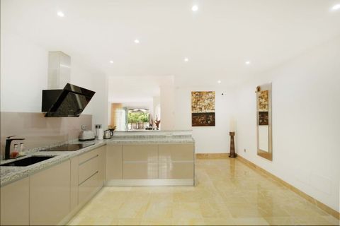 Leilighet i Marbella, Malaga, Marbella - € 647 500 | Ref: R5021107 - foto 12