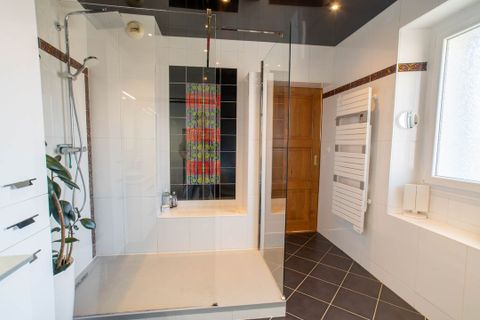 Villa i Annemasse, Haute-Savoie, Annemasse - € 1.300.000 | Ref: 191012976 - foto 9