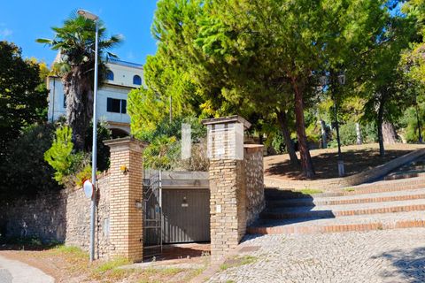 Villa i Giulianova, Teramo, Giulianova - € 590.000 | Ref: 901 - foto 21