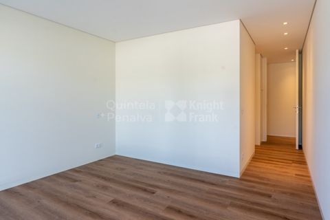 Villa i Corroios, Setubal, Corroios - € 2.500.000 | Ref: PROP-33546 - foto 16
