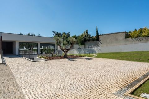 Villa i Corroios, Setubal, Corroios - € 2.500.000 | Ref: PROP-33546 - foto 46