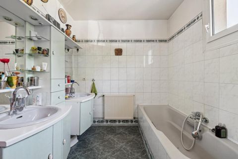 Villa a Saint-Germain-en-Laye, Yvelines, Saint-Germain-en-Laye - € 1.195.000 | Ref: C29F88204CD34BAB - foto 13