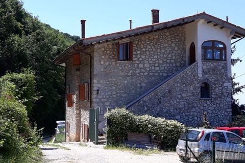 Villa a Verona, Verona, Verona - € 370.000 | Ref: es5554801 - foto 9