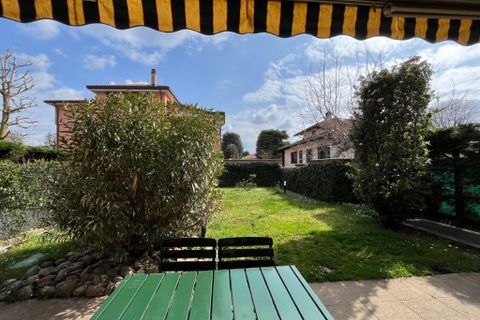 Villa i Saronno, Varese, Saronno - € 475.000 | Ref: es5554399 - foto 2