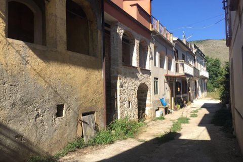 Byhus i Vallepescara, L'Aquila, Vallepescara - € 80.000 | Ref: es5554086 - foto 1
