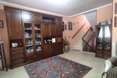 Rækkehus i Maddaloni, Caserta, Maddaloni - € 460.000 | Ref: 63 - foto 8