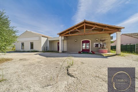 Erhvervsejendom i Beaucaire, Gard, Beaucaire - € 724.500 | Ref: 211 - foto 1