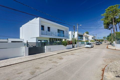 Villa i Almada, Setubal, Almada - € 849.000 | Ref: C0431-00725 - foto 3
