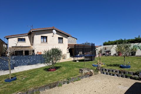 Landsbyhus i Lezoux, Puy-de-Dome, Lezoux - € 252.000 | Ref: 830032262400 - foto 1